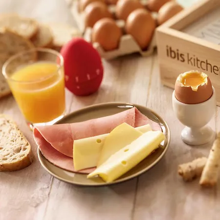 Ibis Avenue De La Republique Hotel 3*