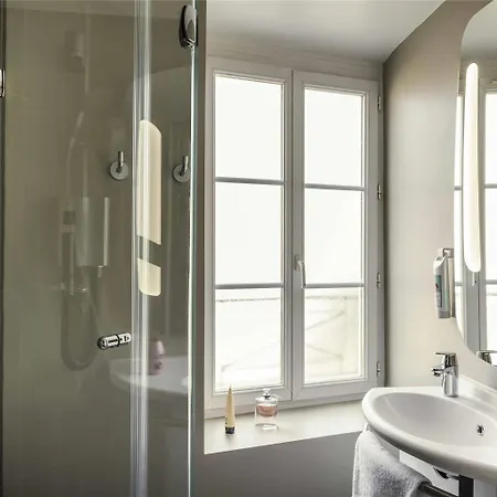 Ibis Avenue De La Republique 3*